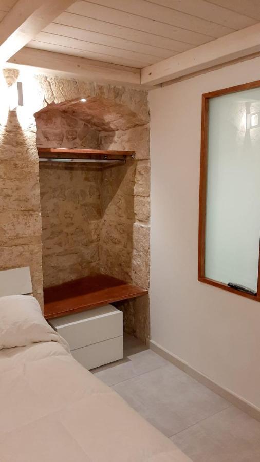 B&B Il Castello Suite Джовинаццо Экстерьер фото